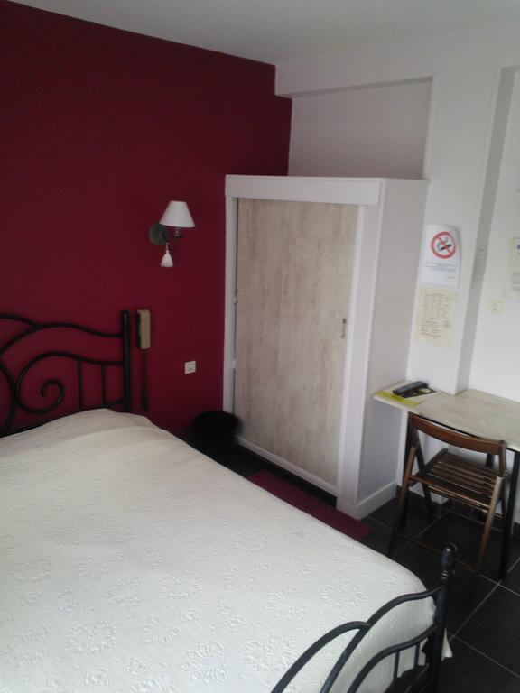 Logis Le Franco Belge Hotel Montherme Bilik gambar