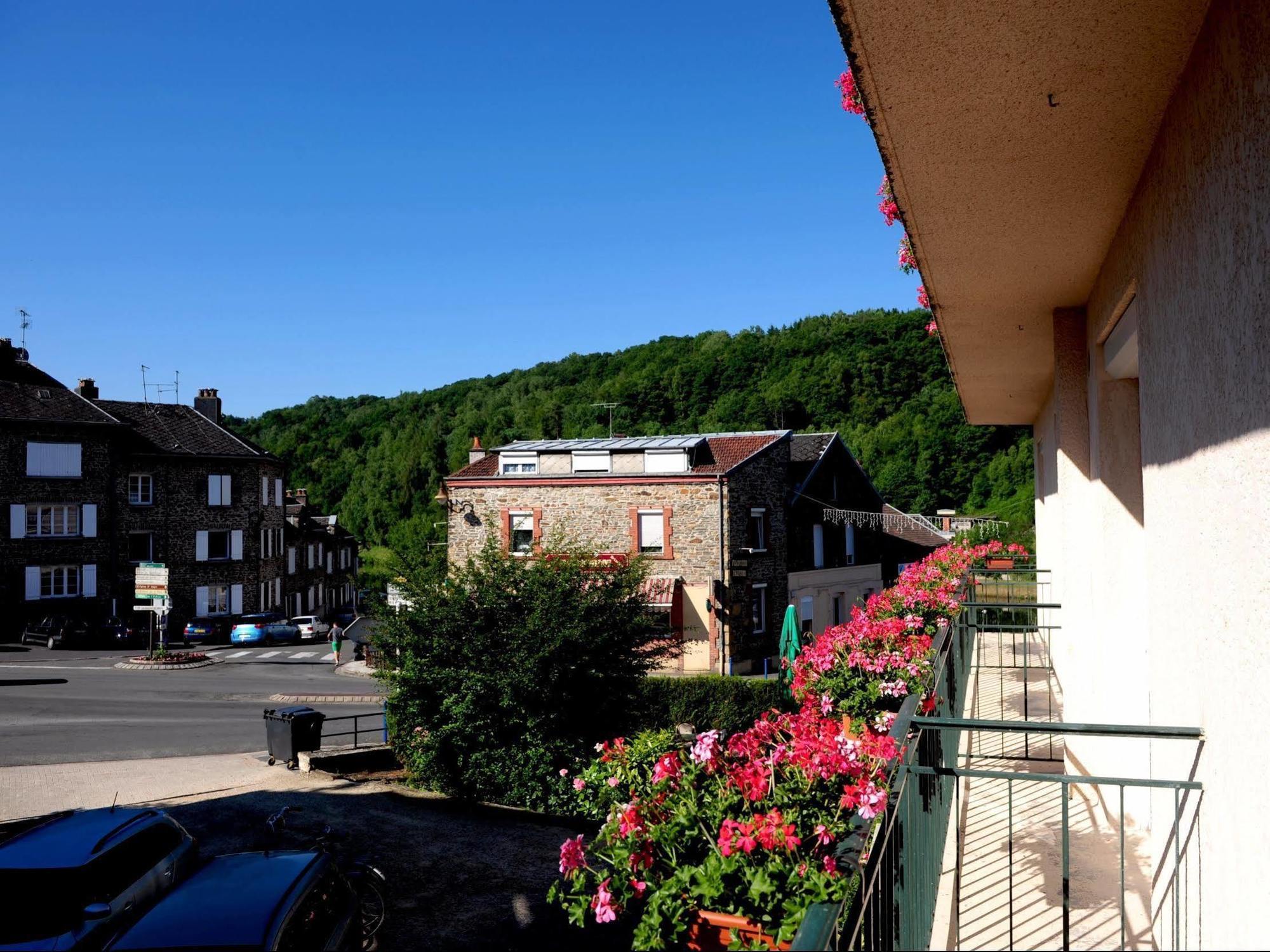 Logis Le Franco Belge Hotel Montherme Luaran gambar