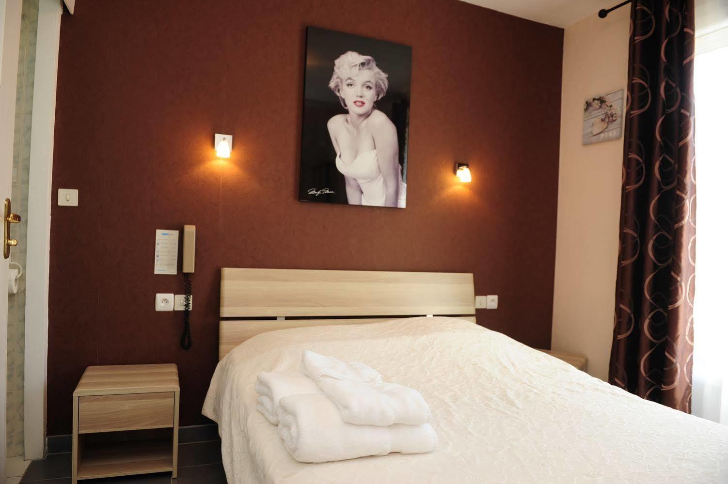 Logis Le Franco Belge Hotel Montherme Luaran gambar